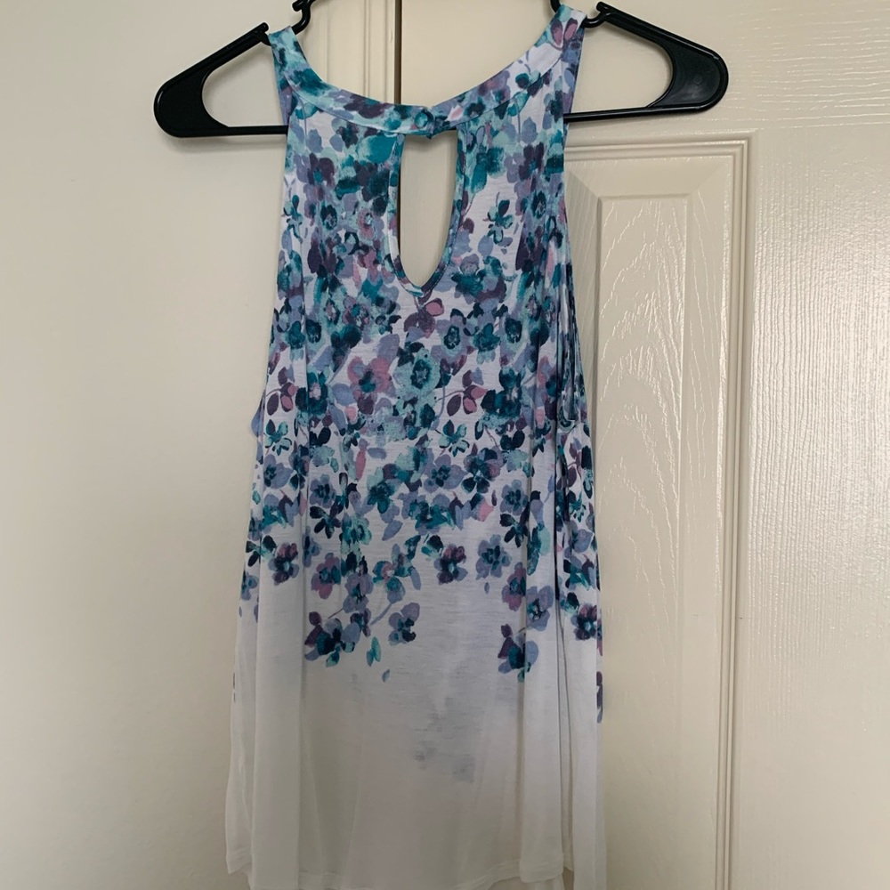 Halter top - Picture 3 of 9